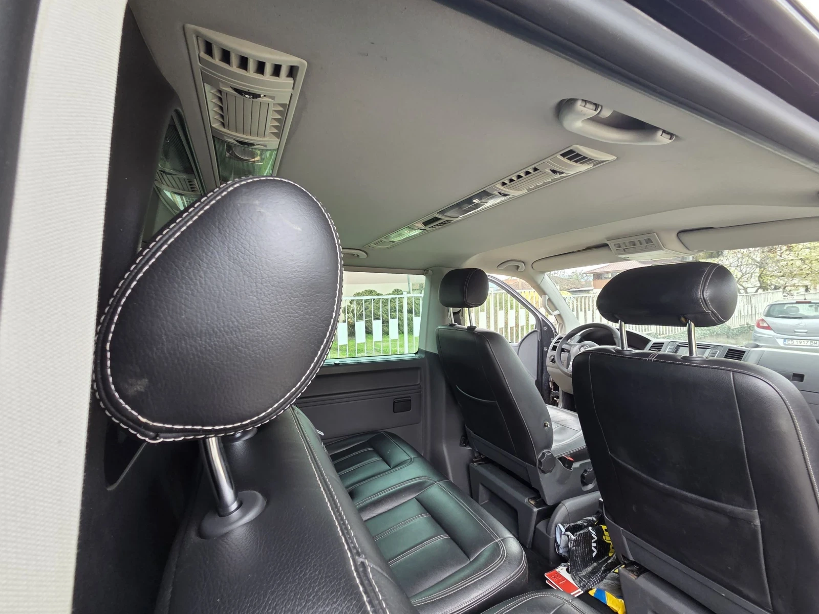 VW Caravelle 2.0 180 кс * КЛИМА* АВТОМАТИК* ЛУКС* ТОП* , снимка 15 - Бусове и автобуси - 55051884
