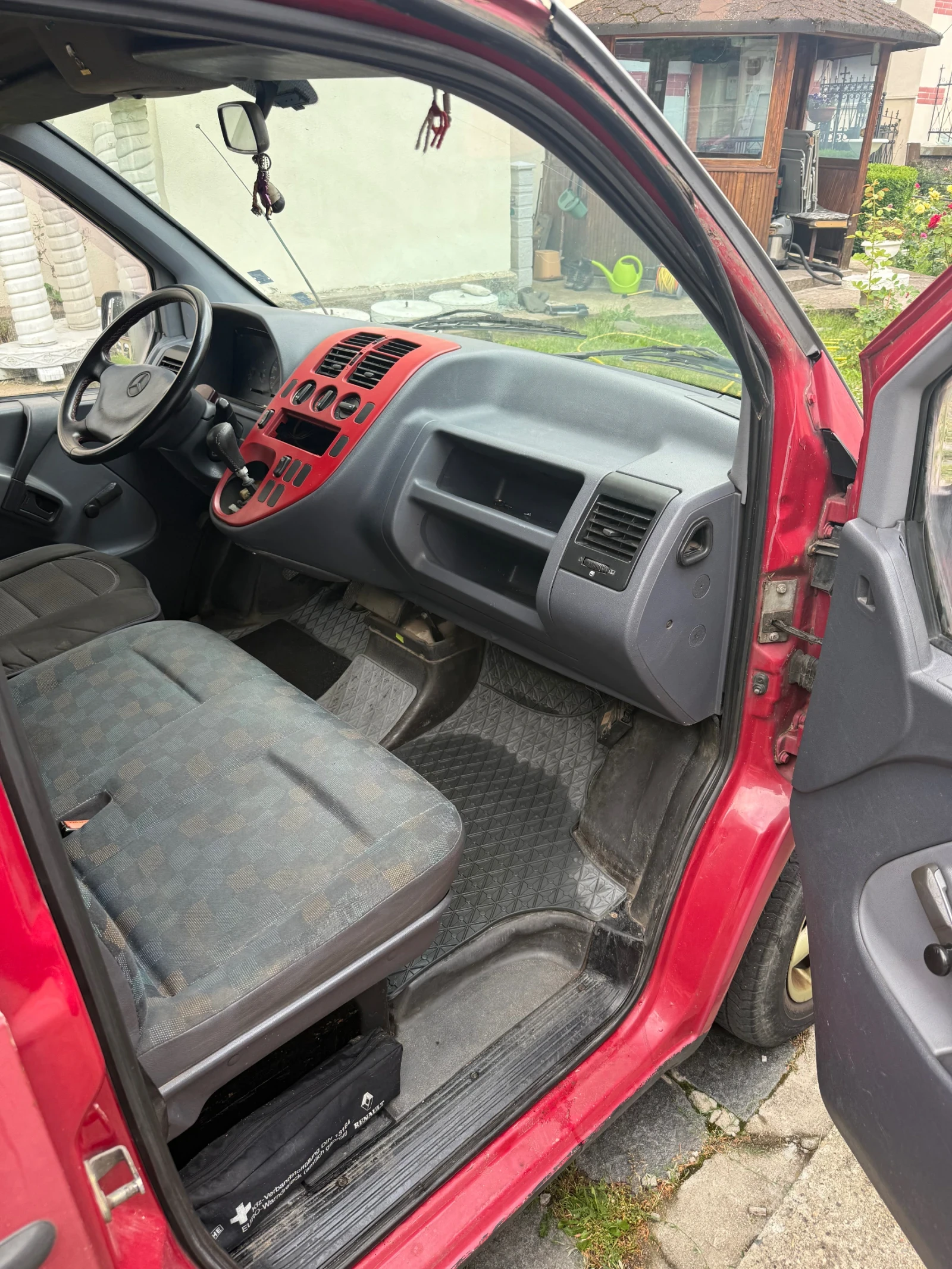 Mercedes-Benz Vito, снимка 6 - Бусове и автобуси - 55466243