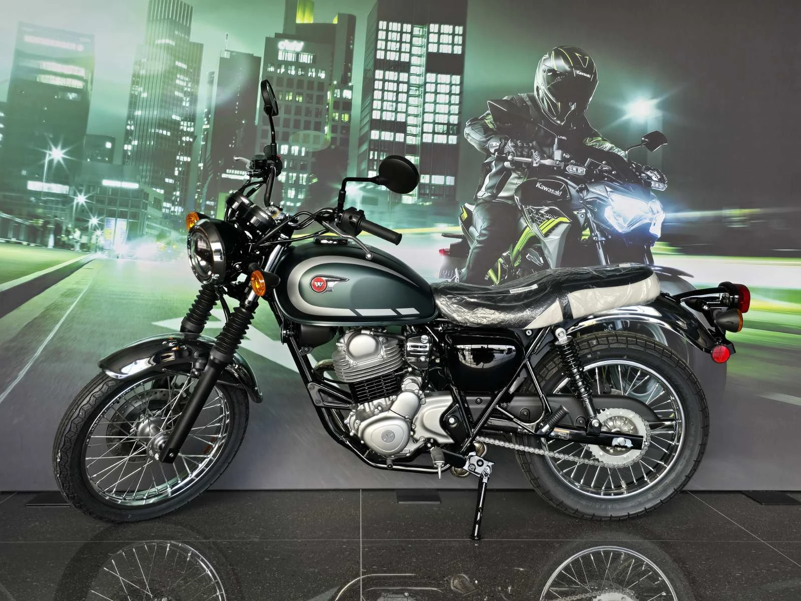 Kawasaki W 230 2026, снимка 4 - Мотоциклети и мототехника - 54368987