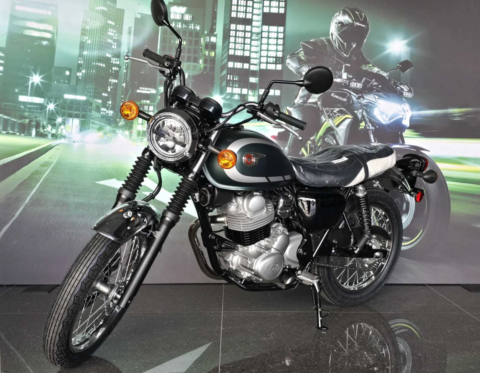 Kawasaki W 230 2026, снимка 3 - Мотоциклети и мототехника - 54368987