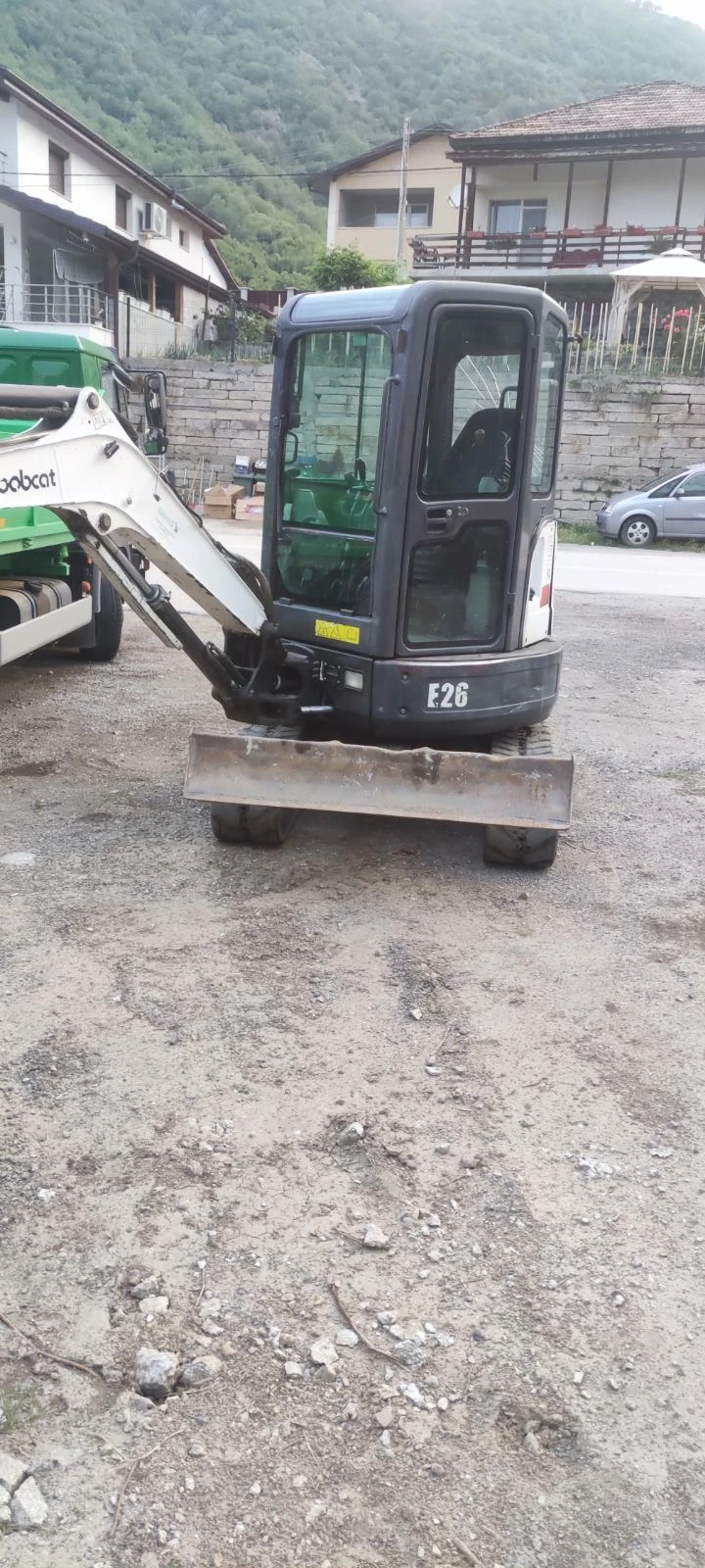 Багер Bobcat E26, снимка 2 - Индустриална техника - 54874195