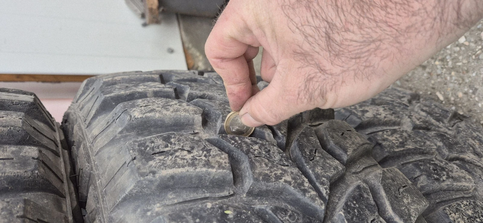 Гуми Всесезонни 255/70R16, снимка 2 - Гуми и джанти - 54089199