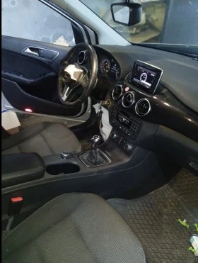 Mercedes-Benz B 180, снимка 5