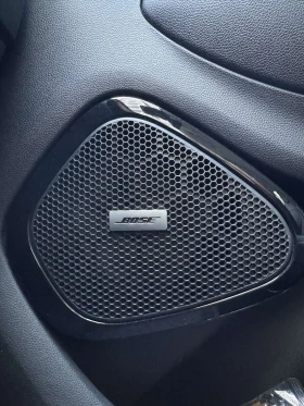 Renault Zoe * ПОДГРЕВ * BOSE * KEYLESS * CARPLAY * КАМЕРА *  | Auto.bg — изображение 13