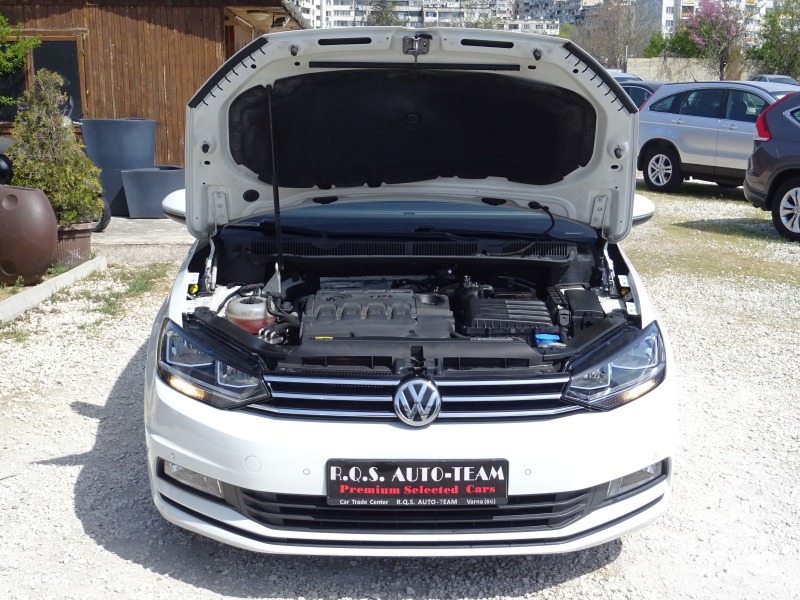 VW Touran 1.6 TDI 115kc SCR BlueMotion Executive 7 места, снимка 7 - Автомобили и джипове - 45204191