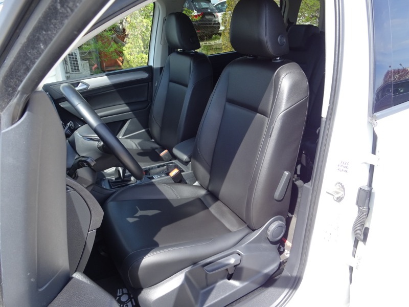 VW Touran 1.6 TDI 115kc SCR BlueMotion Executive 7 места, снимка 11 - Автомобили и джипове - 45204191