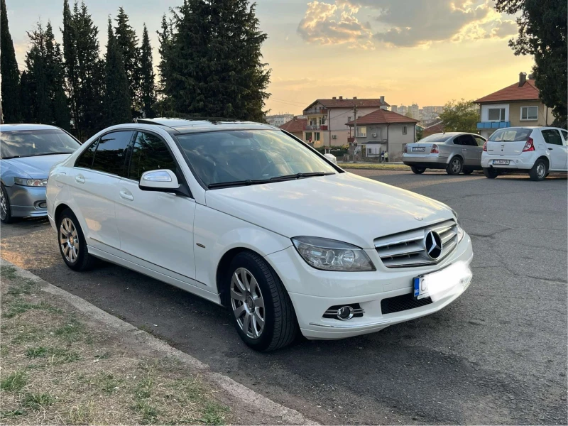 Mercedes-Benz C 220, снимка 1 - Автомобили и джипове - 47572701