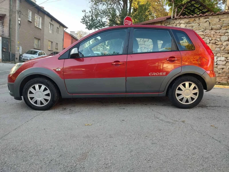 Ford Fiesta CROSS.   1.25, снимка 2 - Автомобили и джипове - 47764337