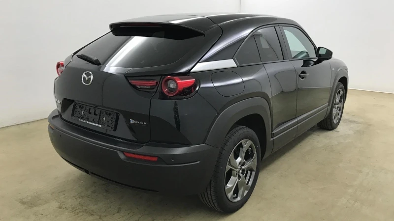 Mazda MX-30 EV, 7000км, Германия, снимка 3 - Автомобили и джипове - 52295269