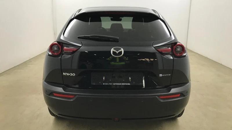 Mazda MX-30 EV, 7000км, Германия, снимка 4 - Автомобили и джипове - 52295269