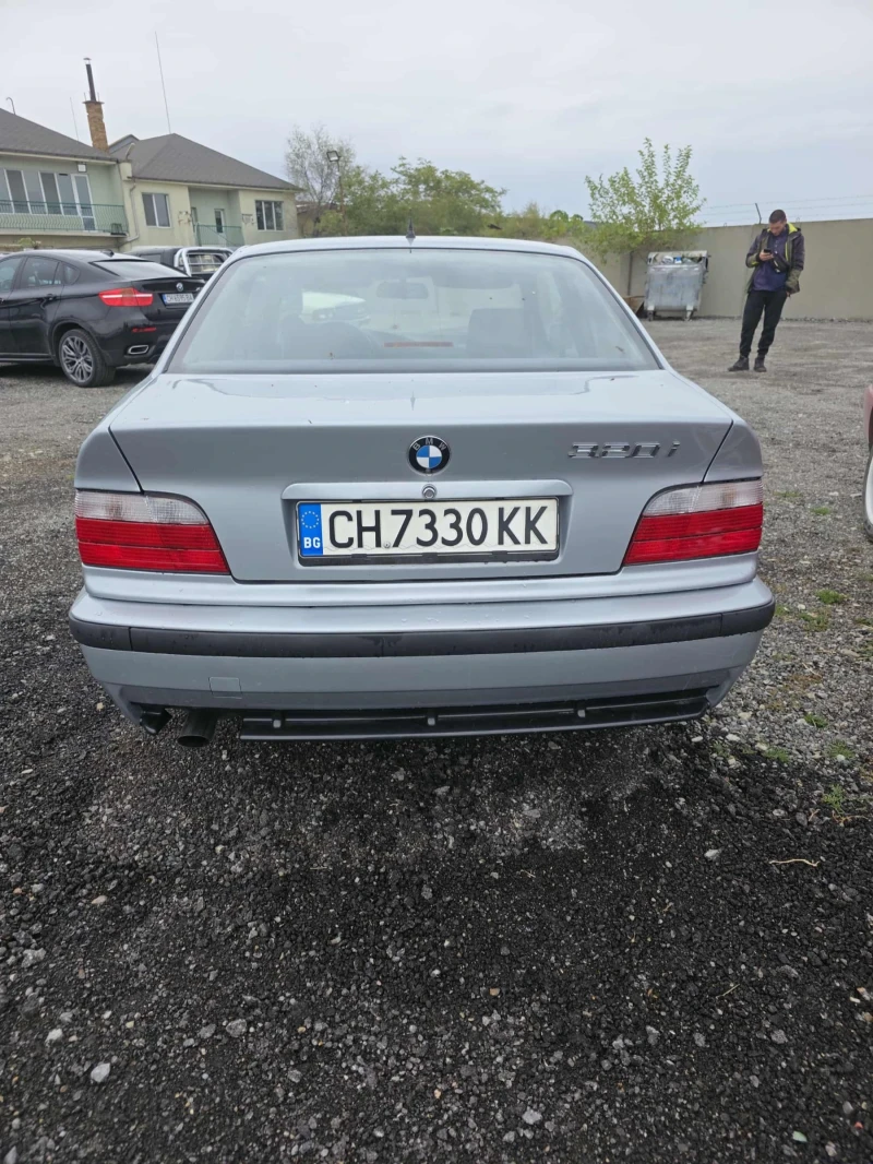 BMW 320, снимка 3 - Автомобили и джипове - 52422731