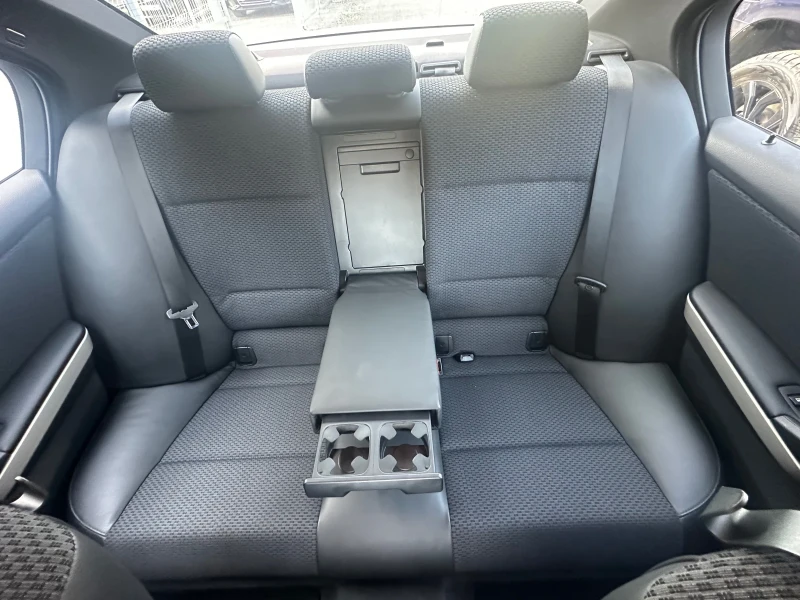 BMW 320 2.0D* SEDAN* REALNI KM* UNIKAT* , снимка 11 - Автомобили и джипове - 52510263