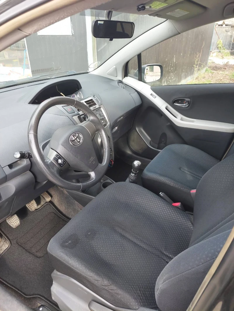 Toyota Yaris 1.4 D4D, снимка 6 - Автомобили и джипове - 52535918