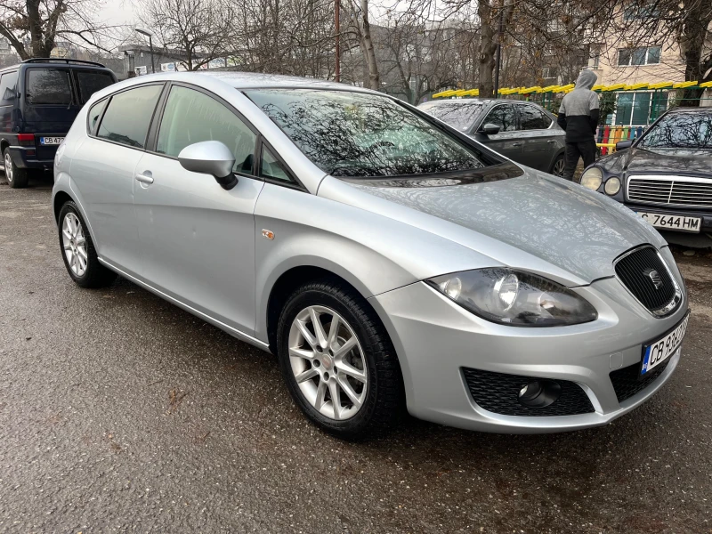 Seat Leon 1.6, снимка 8 - Автомобили и джипове - 52889912