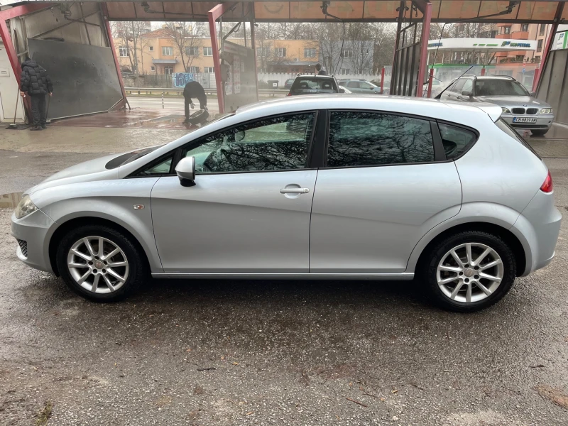 Seat Leon 1.6, снимка 3 - Автомобили и джипове - 52889912