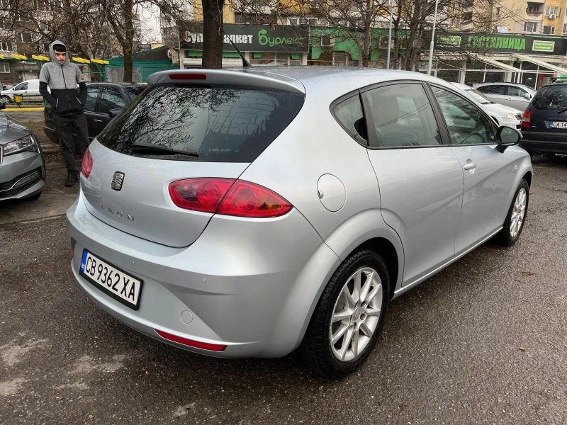 Seat Leon 1.6, снимка 6 - Автомобили и джипове - 52889912
