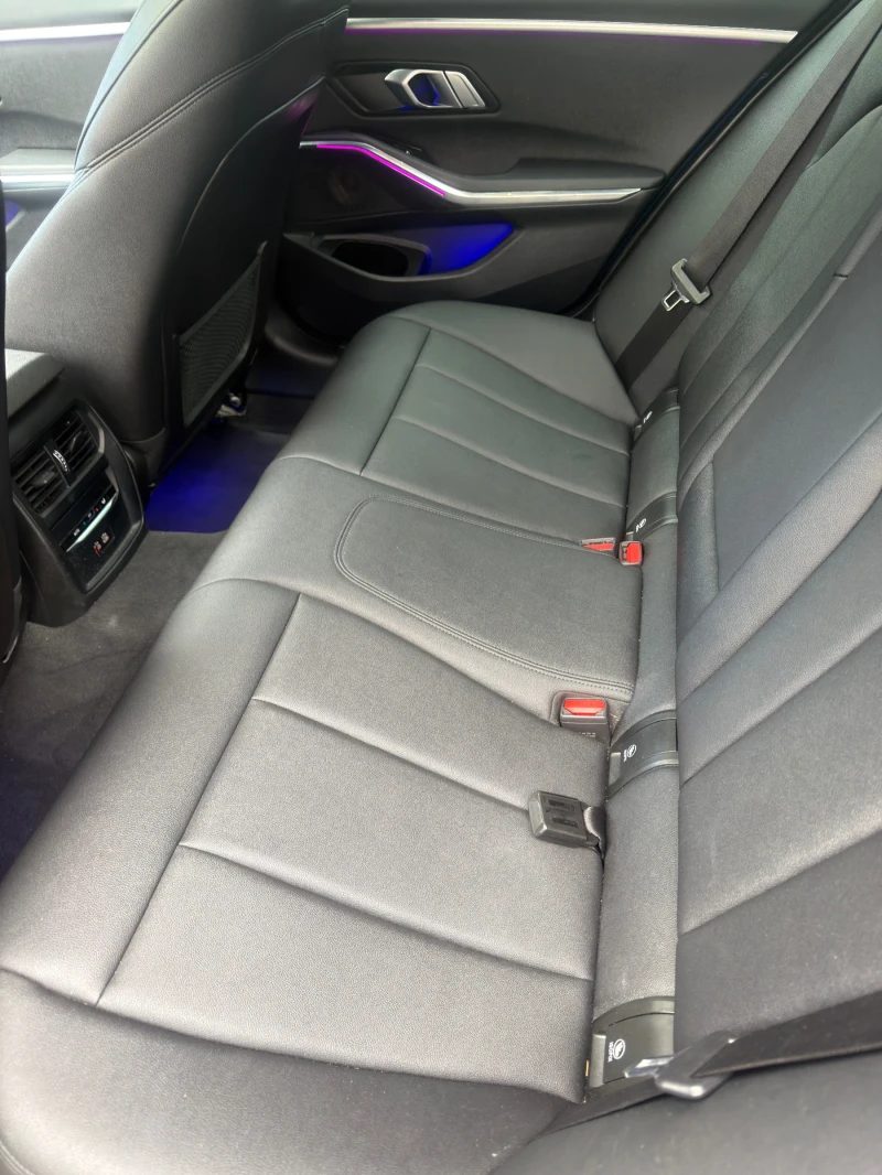 BMW 330  ixdrive M package/113 865km!Ambient* Blindspot, снимка 11 - Автомобили и джипове - 53007418