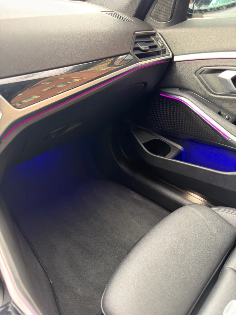 BMW 330  ixdrive M package/113 865km!Ambient* Blindspot, снимка 7 - Автомобили и джипове - 53007418