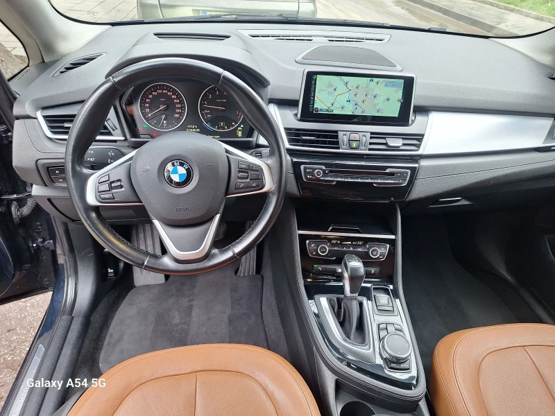 BMW 2 Active Tourer 4x4 231кс LUXURY HARMAN FULL, снимка 8 - Автомобили и джипове - 53481414