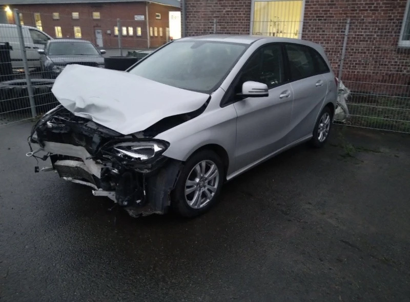 Mercedes-Benz B 180 - 11 лв. - 61022273 | Car24.bg