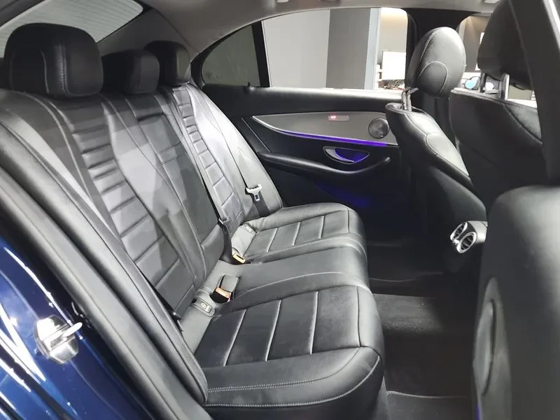 Mercedes-Benz E 200, снимка 12 - Автомобили и джипове - 52689096