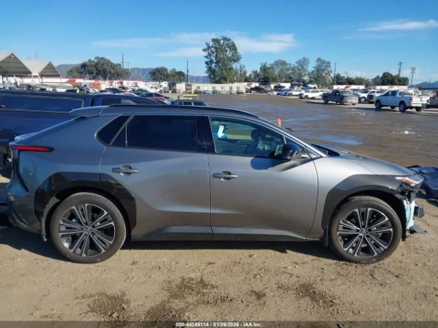 Toyota bZ4X * LIMITED* ПАНОРАМА* LED* NAVI* , снимка 13 - Автомобили и джипове - 53892509