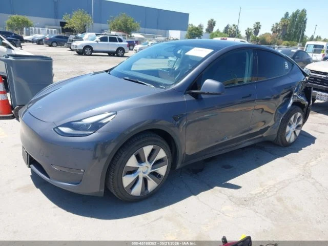 Tesla Model Y, снимка 2 - Автомобили и джипове - 54928938