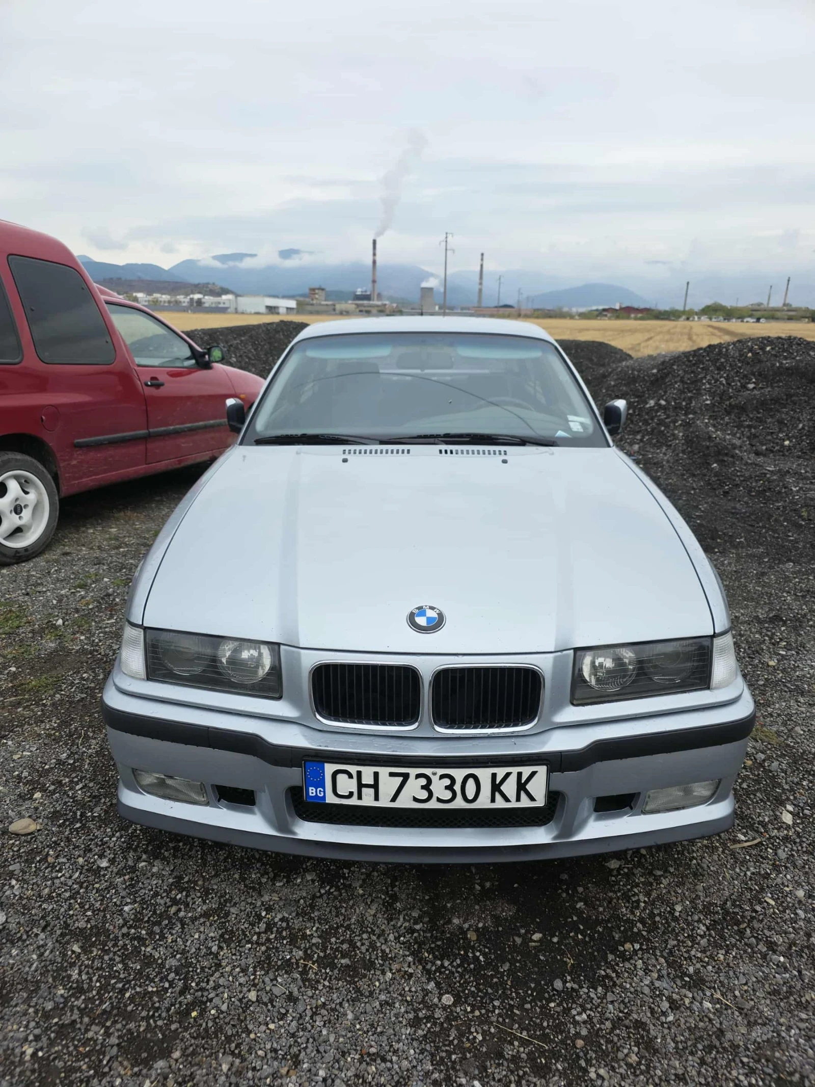 BMW 320, снимка 1