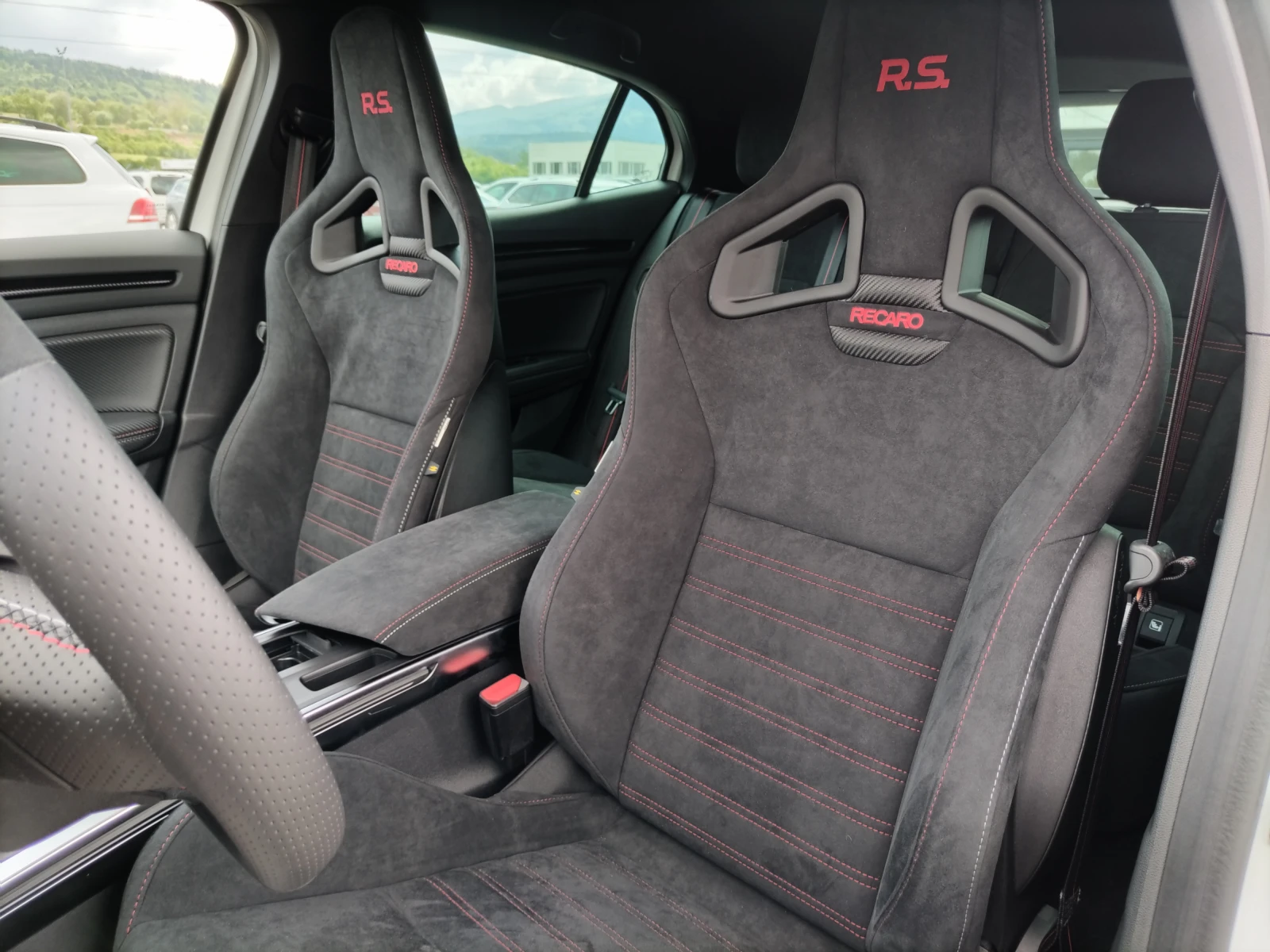 Renault Megane 1.8TCe 300�.�. / R.S. ULTIME | Mobile.bg � ����������� 12