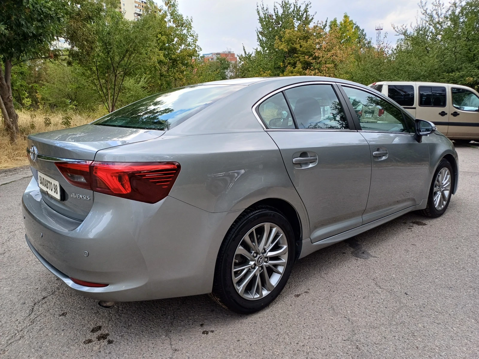 Toyota Avensis 2.0 D4D - изображение 5