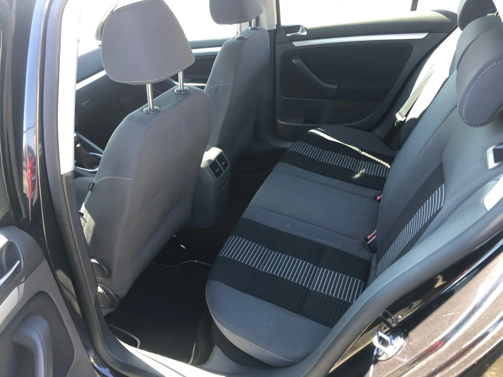 VW Golf 1.6 - изображение 10