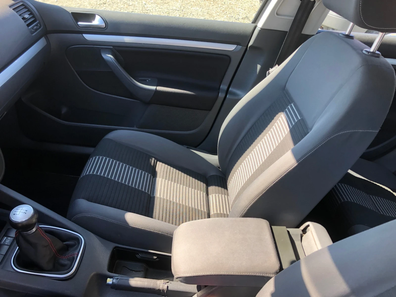 VW Golf 1.6 - изображение 8