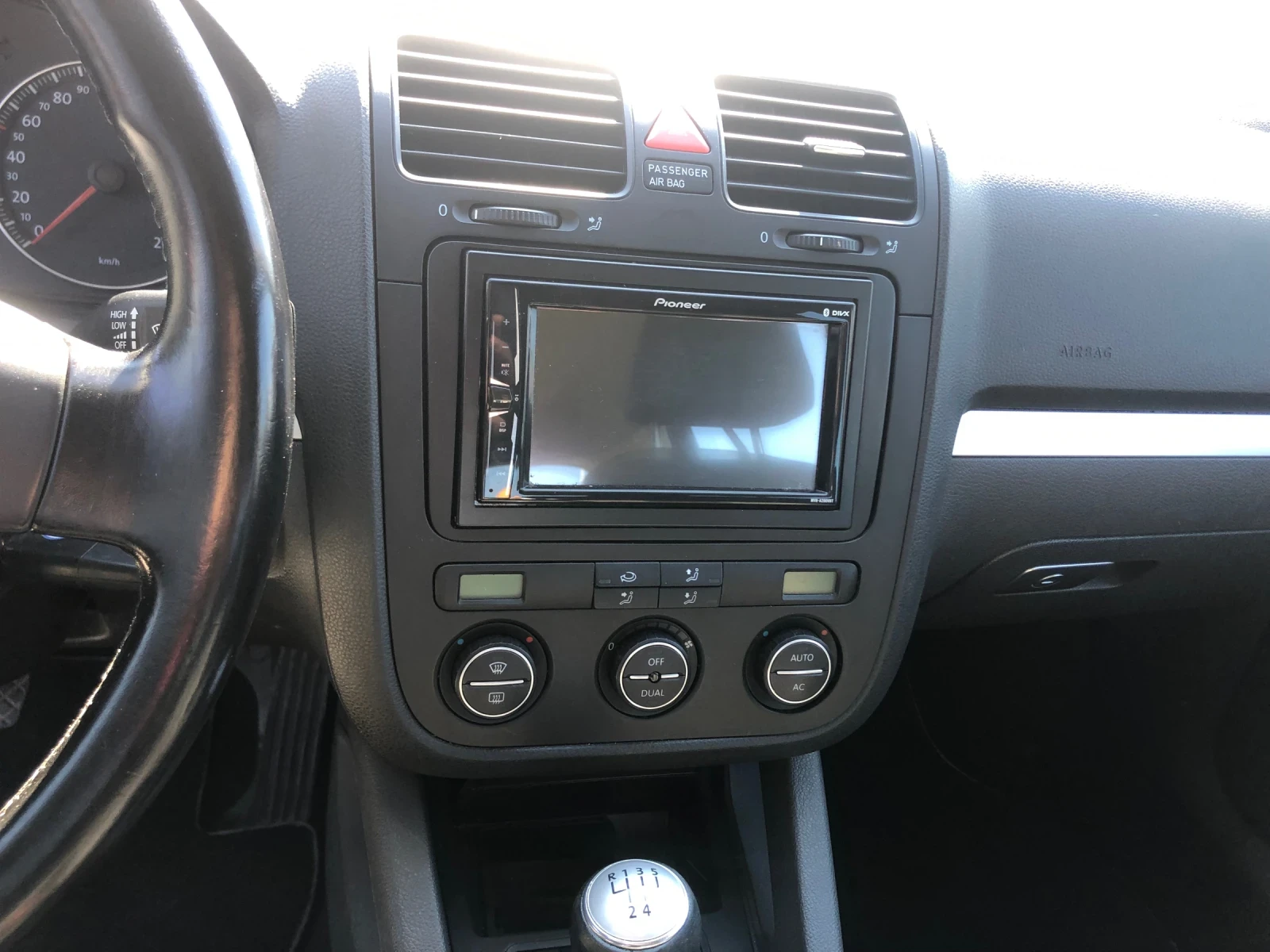 VW Golf 1.6 - изображение 6