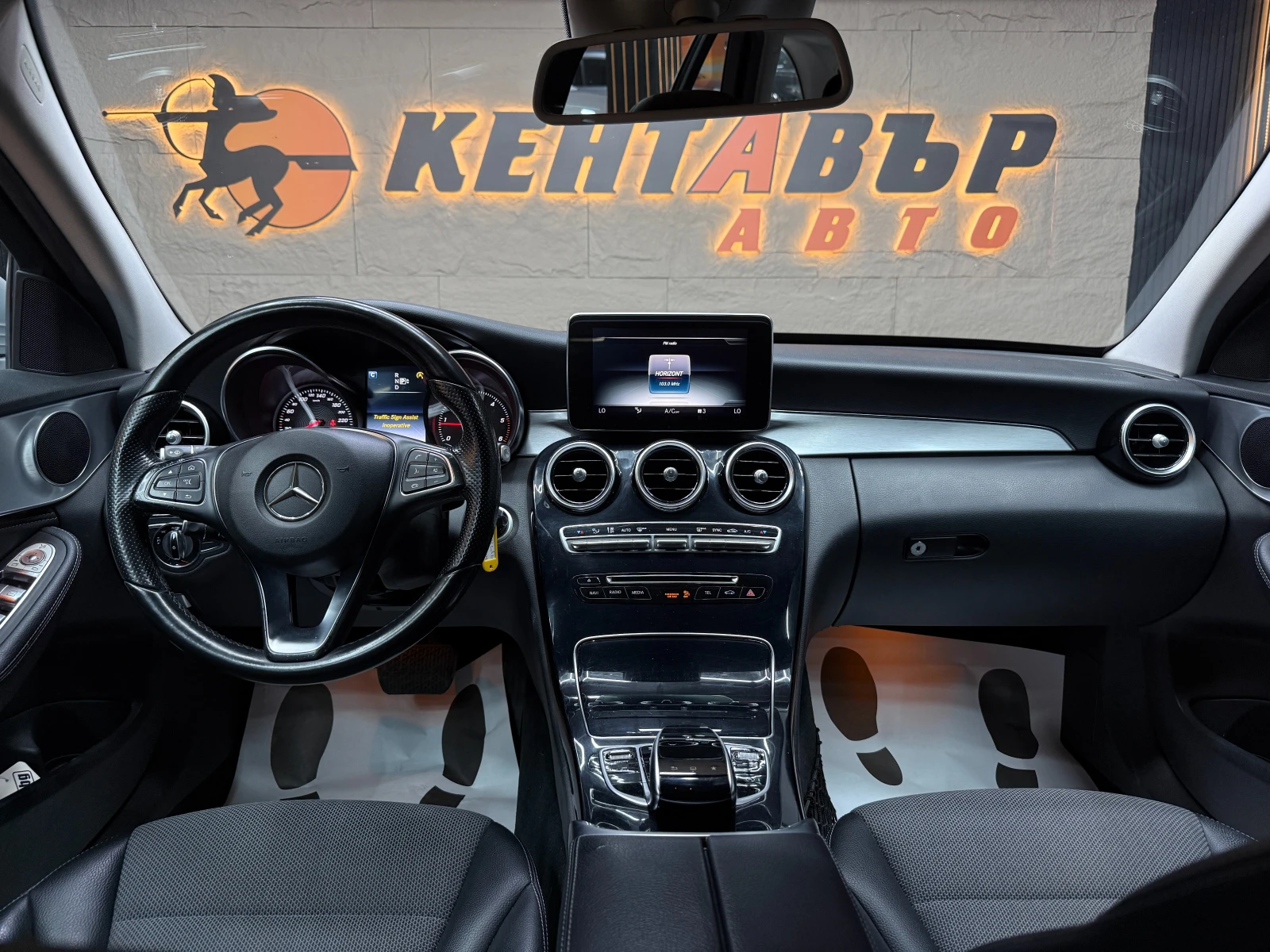 Mercedes-Benz C 220 CDI Avantgarde/ГАРАНЦИЯ/БАРТЕР/ЛИЗИНГ/КОМЕНТАР, снимка 11 - Автомобили и джипове - 49794135