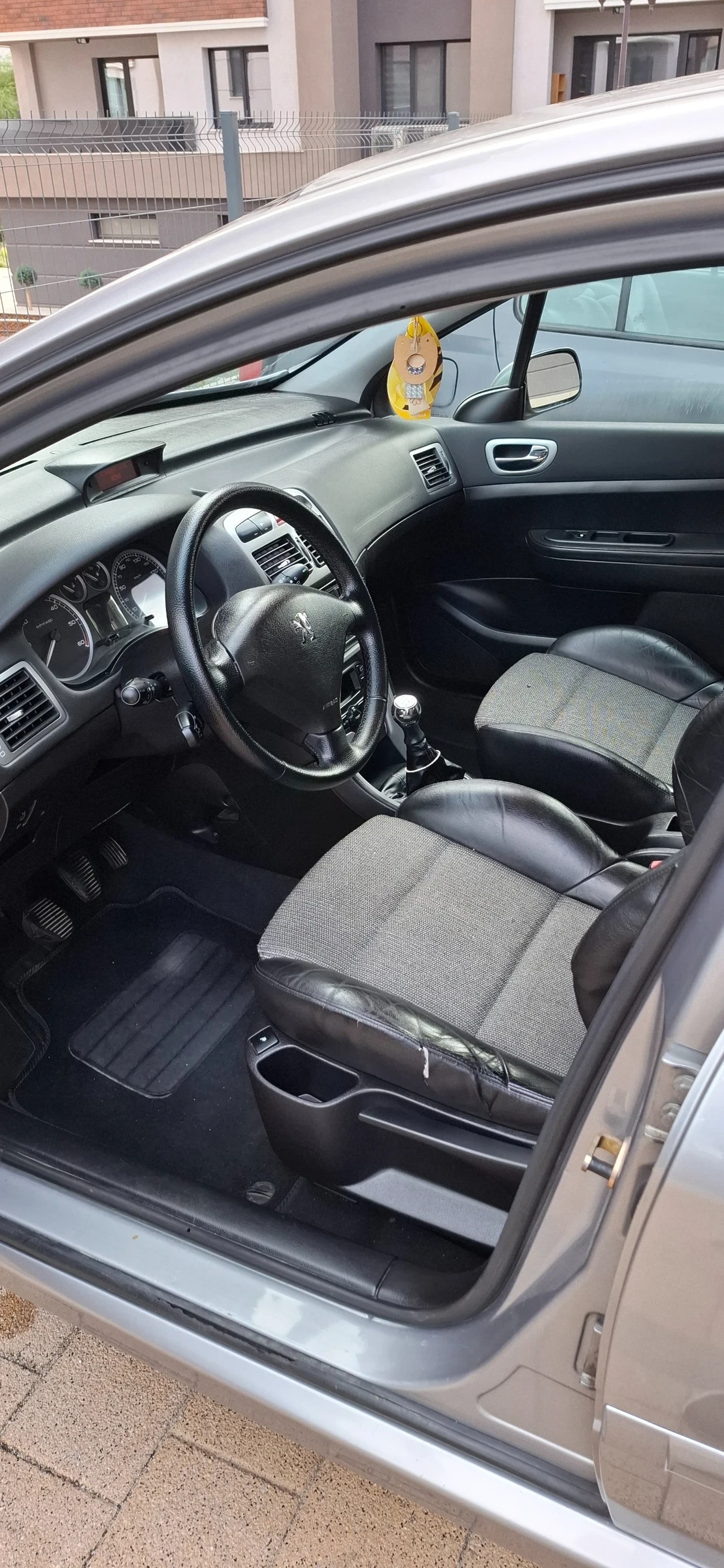 Peugeot 307 2.0 HDI - изображение 9