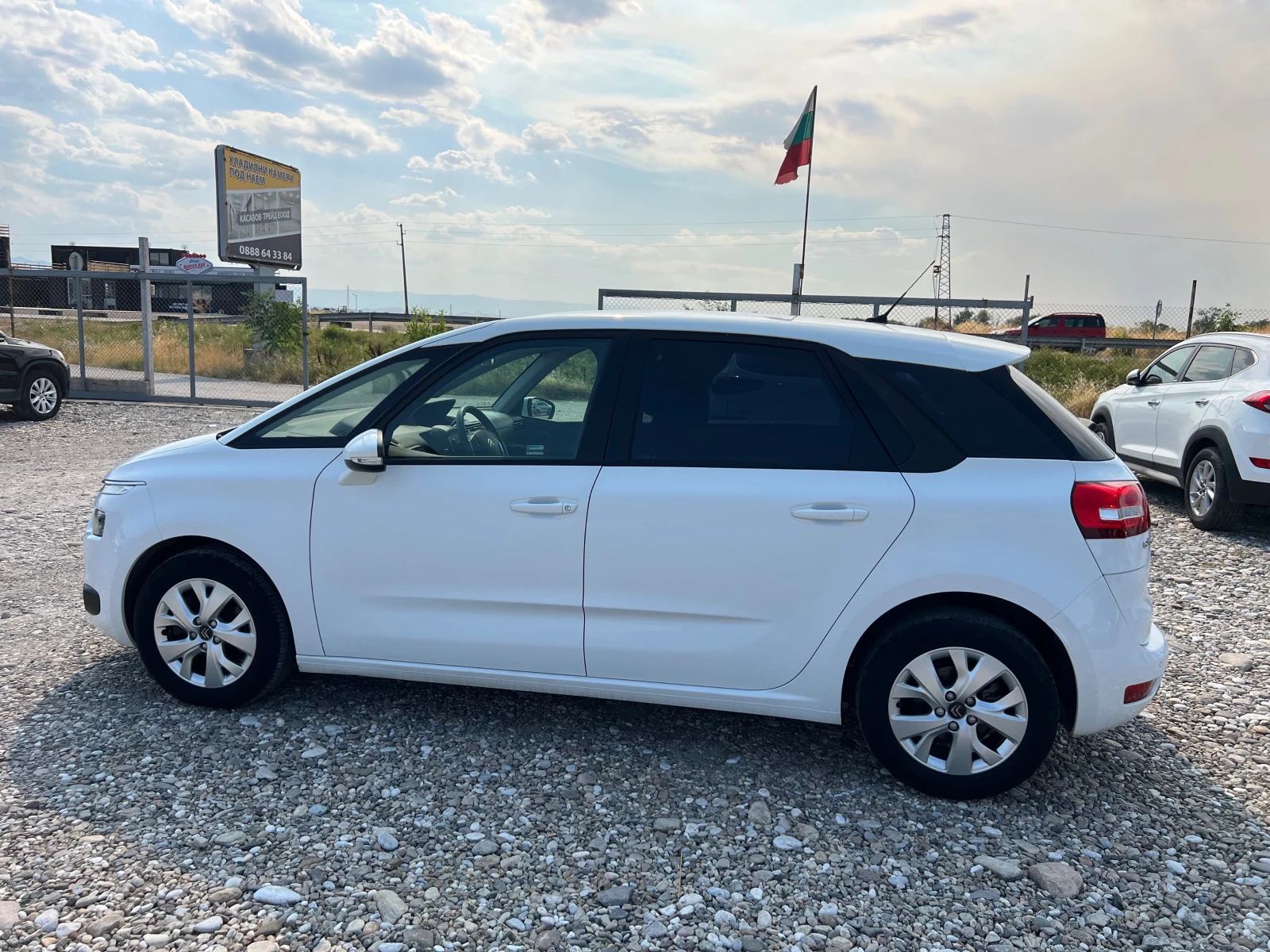 Citroen C4 Picasso 1.6 HDI - изображение 8