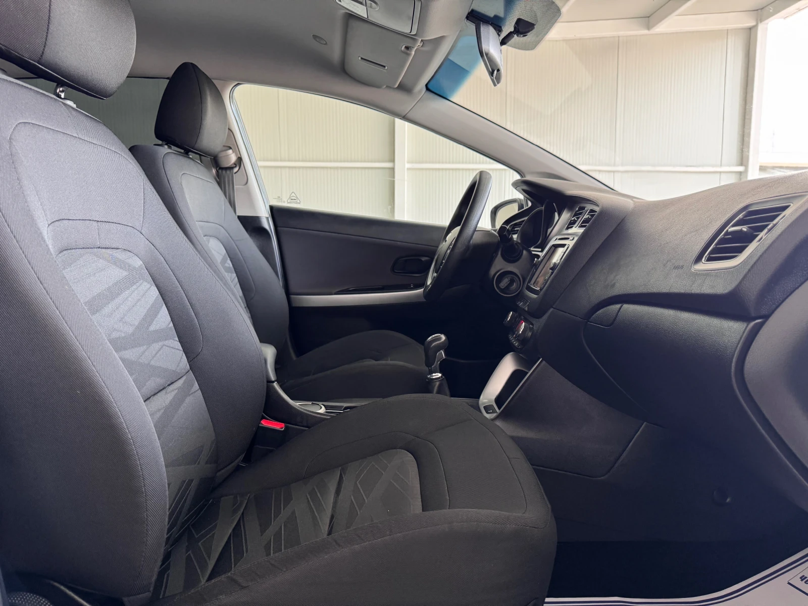 Kia Ceed NAVI+ KAMERA - изображение 9
