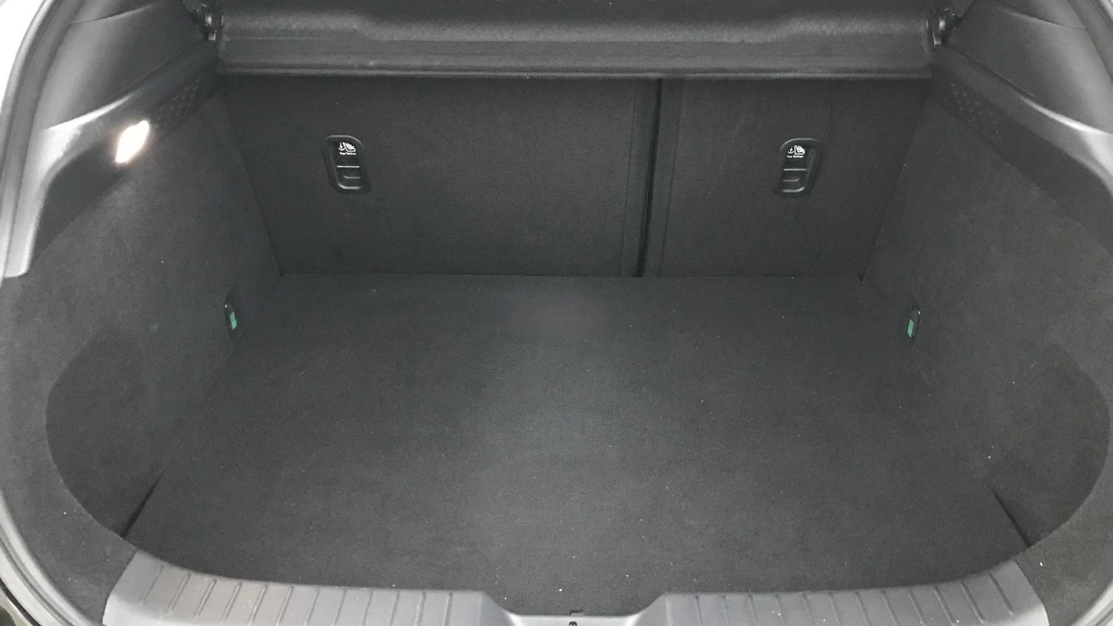 Mazda MX-30 EV, 7000,  | Mobile.bg   11