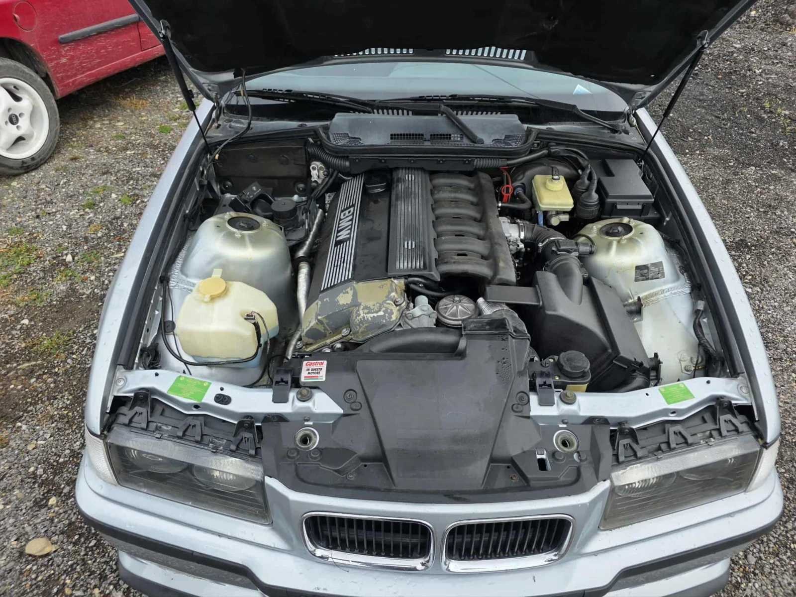 BMW 320  - изображение 2