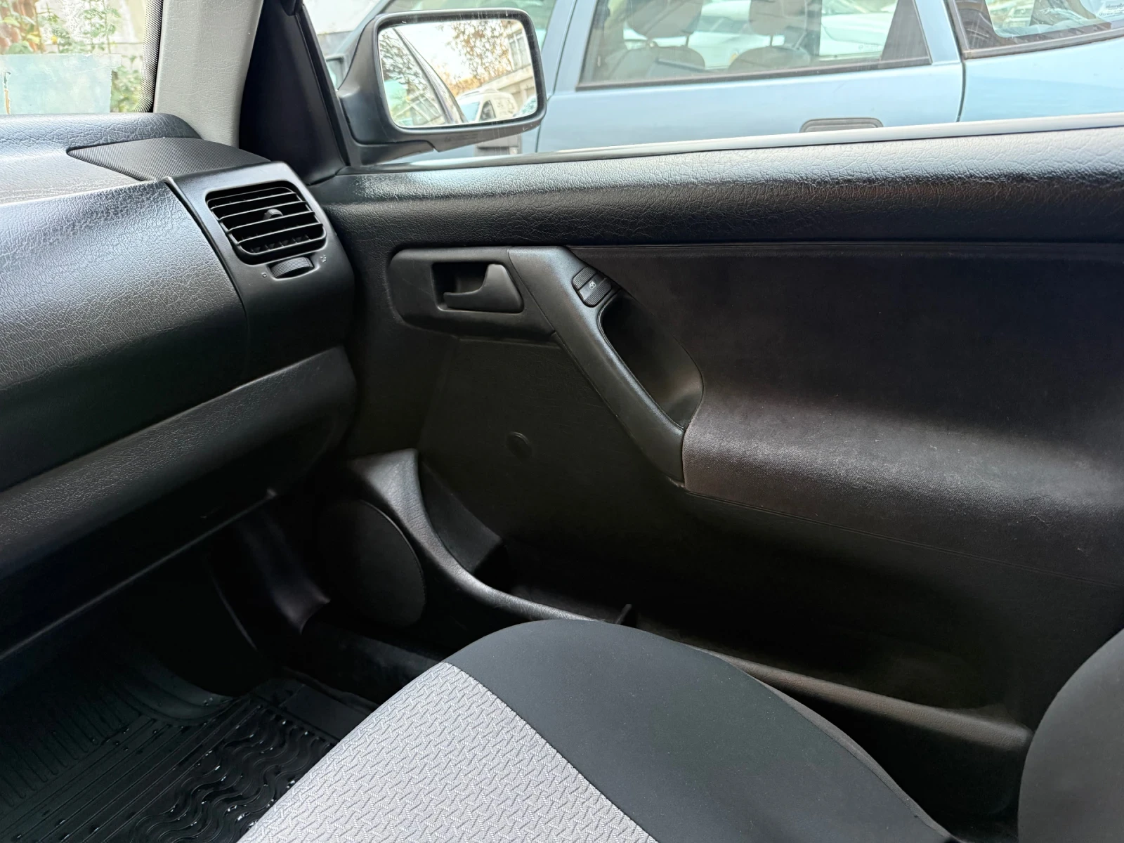 VW Golf  - изображение 8