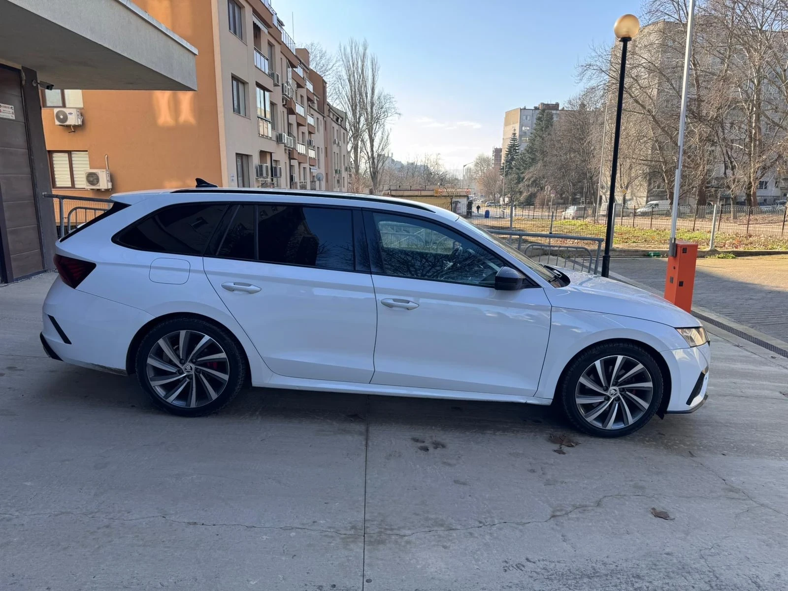 Skoda Octavia VRS 2.0 TDI DSG 4x4 200 PS Head Up Canton Digital - изображение 3