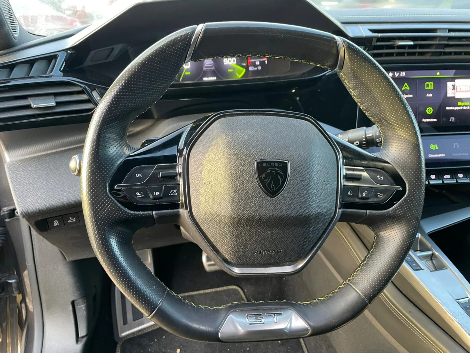 Peugeot 308 1. 5GT BlueHDi 131 S&S EAT8 - изображение 8