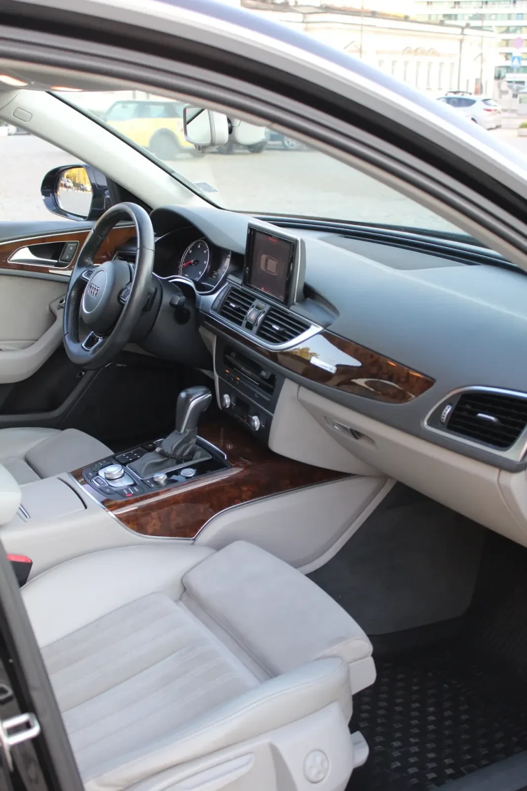 Audi A6 3.0 TDI QUATTRO * FULL LED * DISTRONIC, снимка 8 - Автомобили и джипове - 53471222