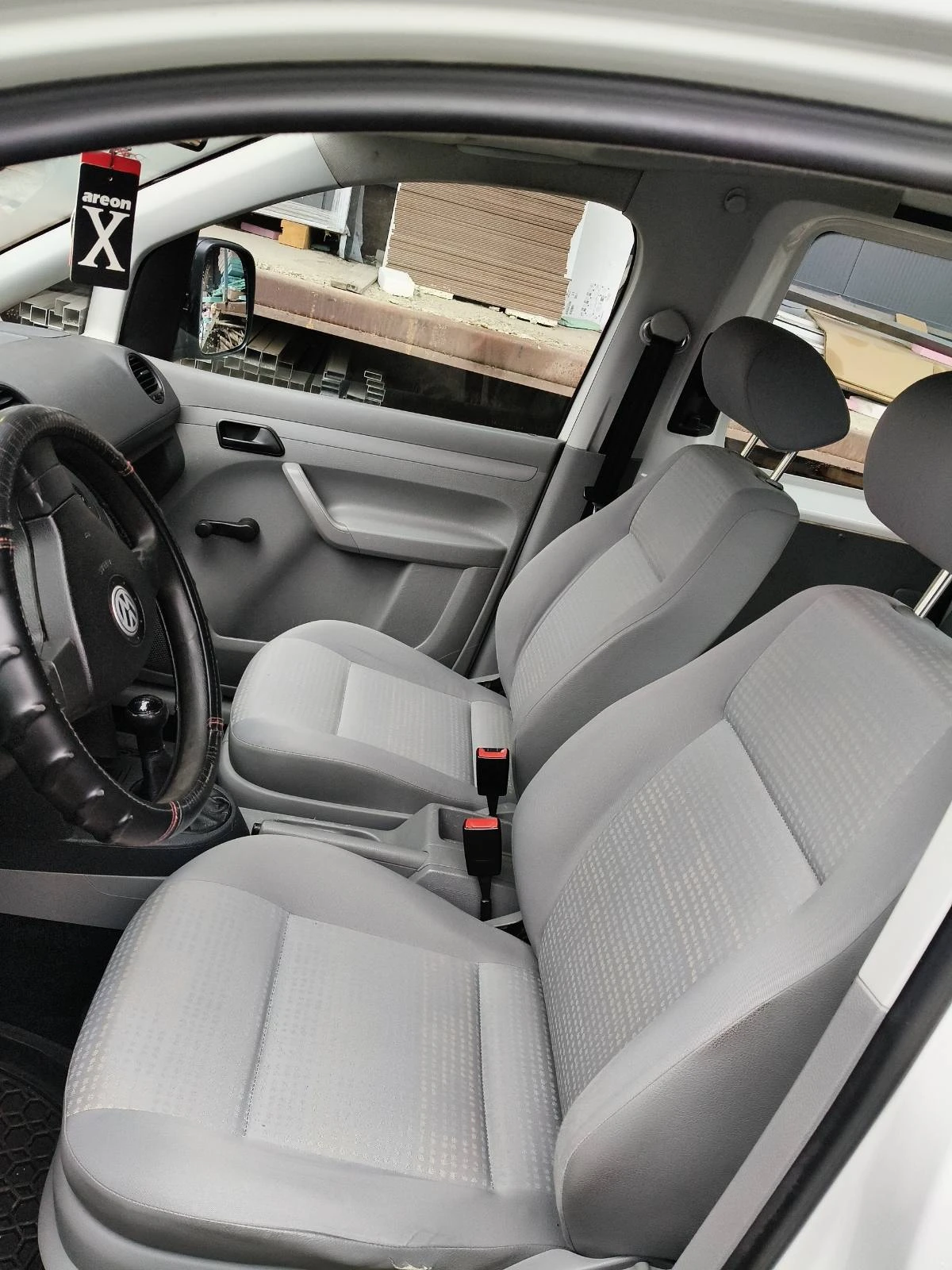 VW Caddy, снимка 11 - Автомобили и джипове - 53999061