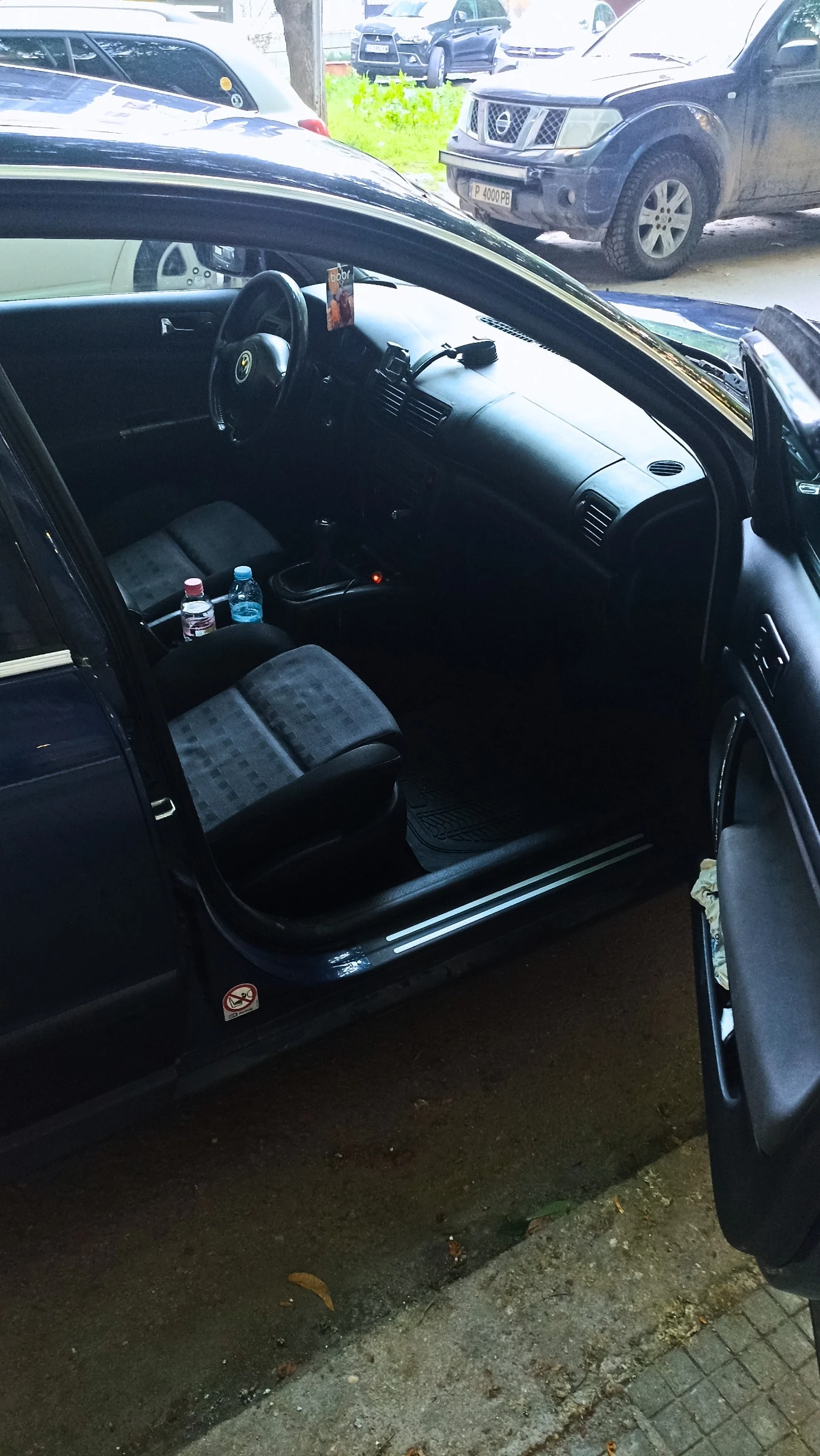 VW Passat 1.9 TDI, снимка 11 - Автомобили и джипове - 54295395