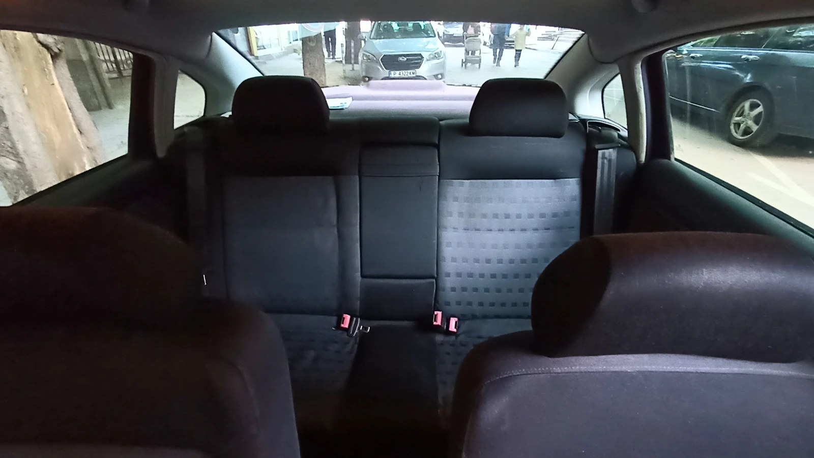 VW Passat 1.9 TDI, снимка 14 - Автомобили и джипове - 54295395