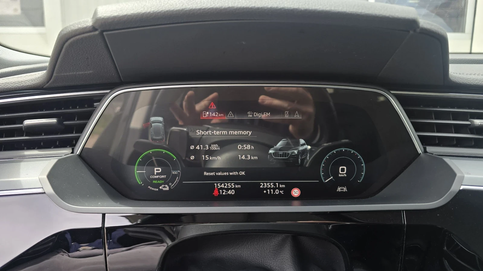 Audi E-Tron 50 guatrro , снимка 9 - Автомобили и джипове - 54430126