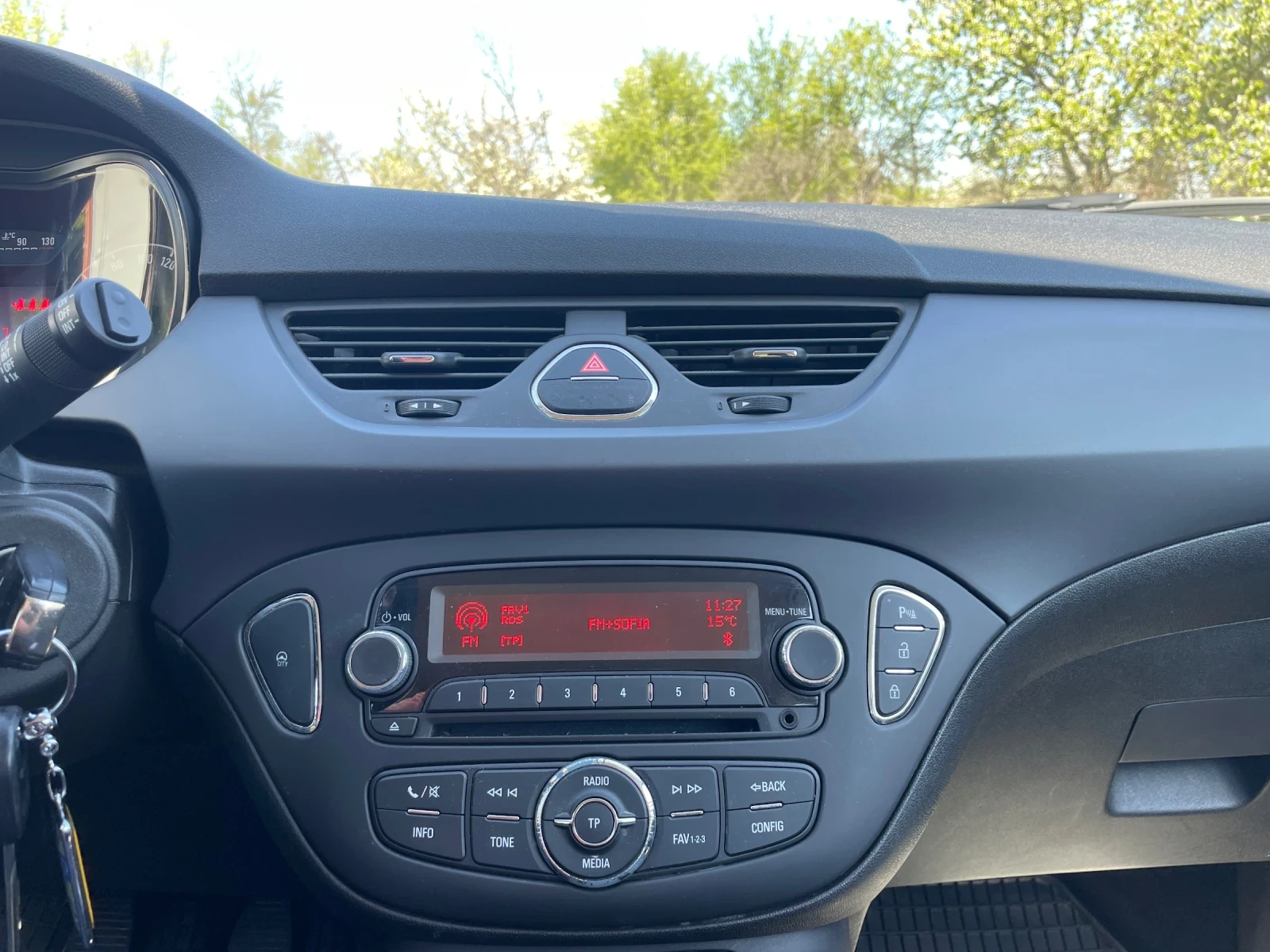 Opel Corsa, снимка 12 - Автомобили и джипове - 54515279