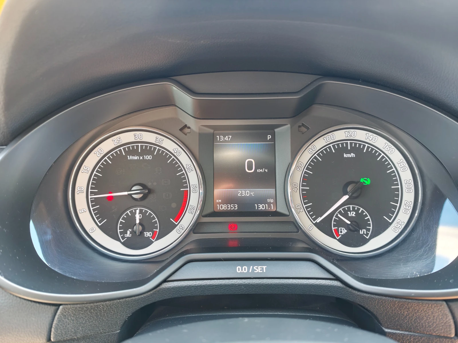 Skoda Octavia 3 FL | 2.0TDI 7-DSG | , снимка 13 - Автомобили и джипове - 55155559