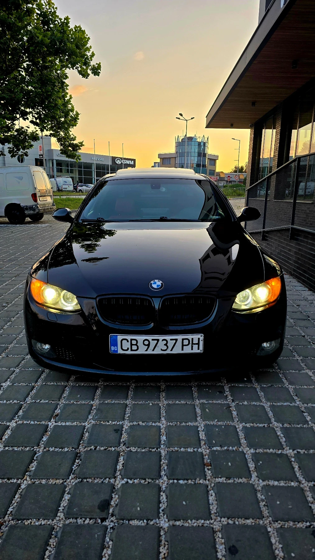 BMW 330, снимка 6 - Автомобили и джипове - 55212354